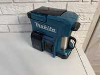 Ekspres do kawy przelewowy Makita DCM501