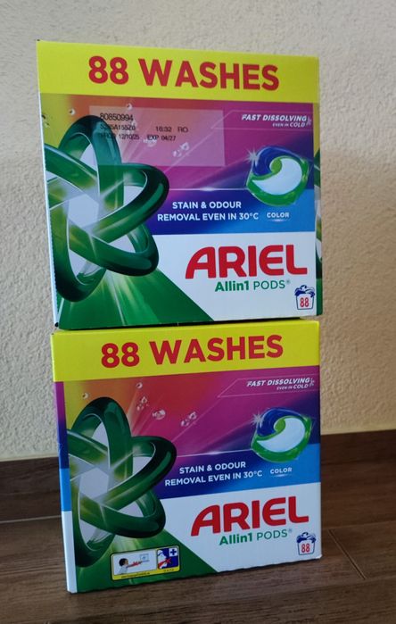 Kapsułki do prania koloru Ariel 2x88 kapsułek