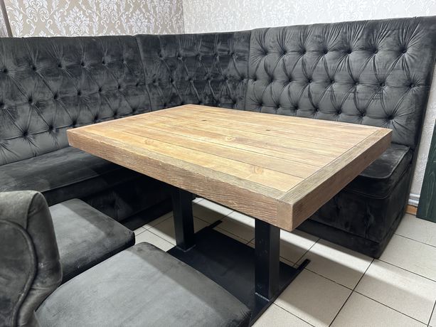 Мягкая мебель диваны и кресла для ресторана или дома или кафе