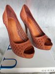 Sapatos da Guess T-38 em couro