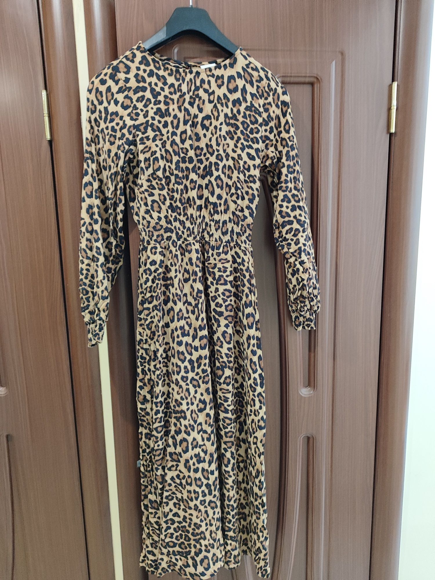 Сукня h&m xs леопардова жіноча