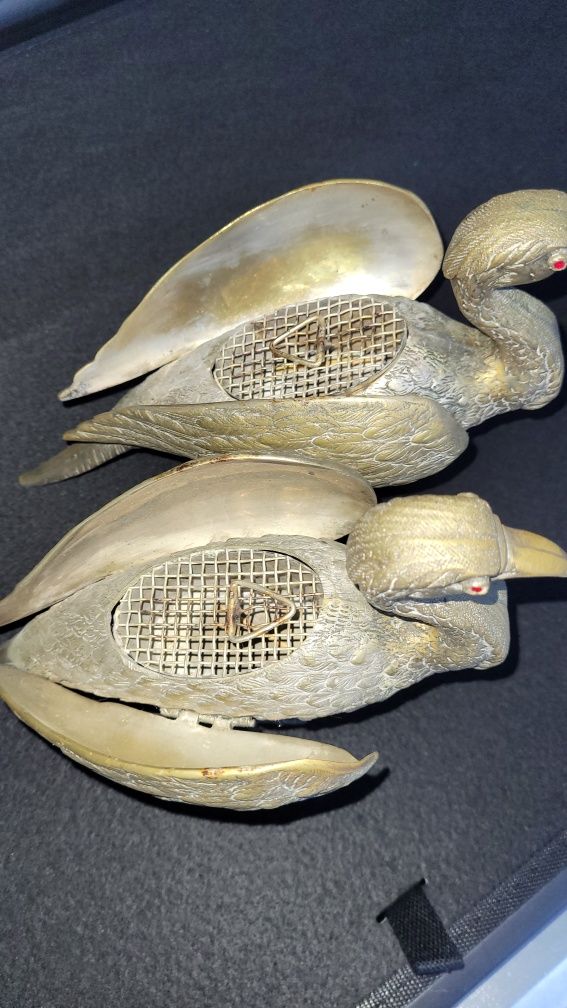 Aves  em bronze  decoração