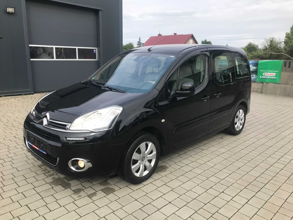 sprzedam citroen berlingo 2013 1,6 benzyna