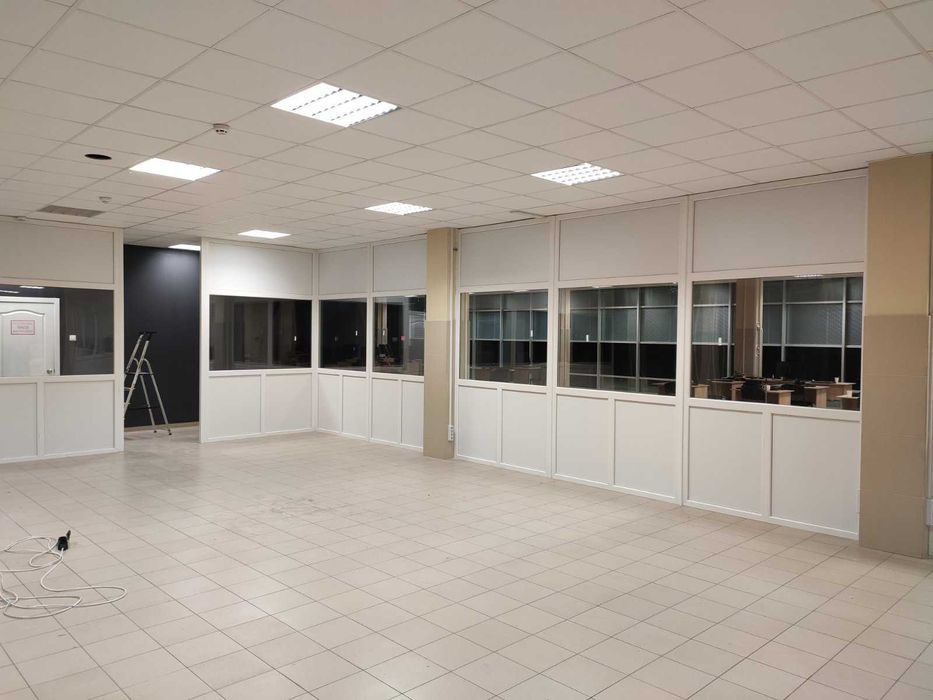 Двери,окна раздвижные,перегородки.