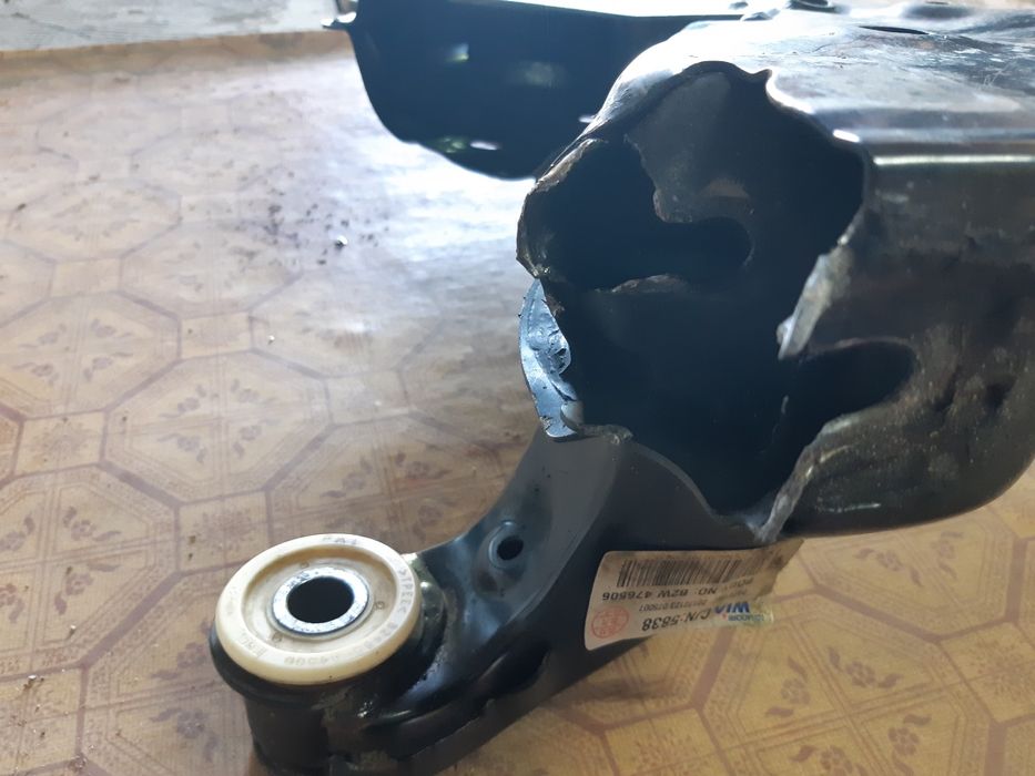 Подрамник передний Kia Soul Киа Соул 2017 USA США