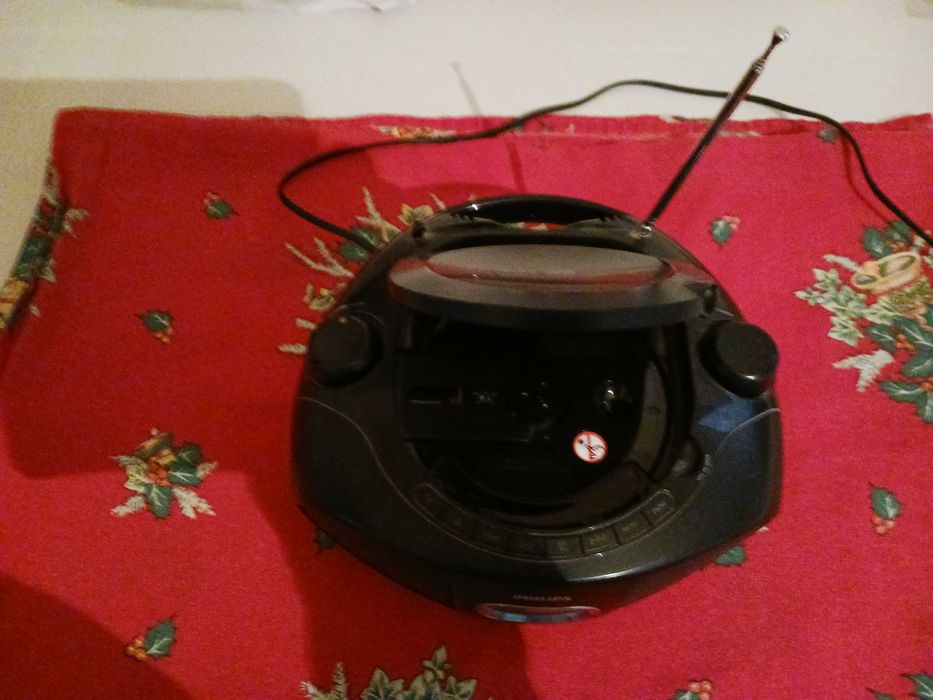 Radio cd philips a funcionar tudo impecável