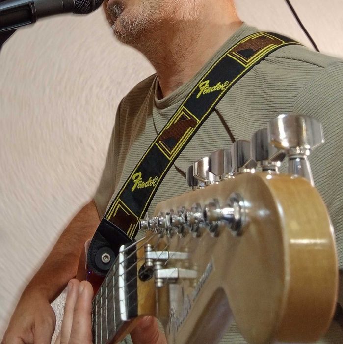 Шукаю гітариста і басиста