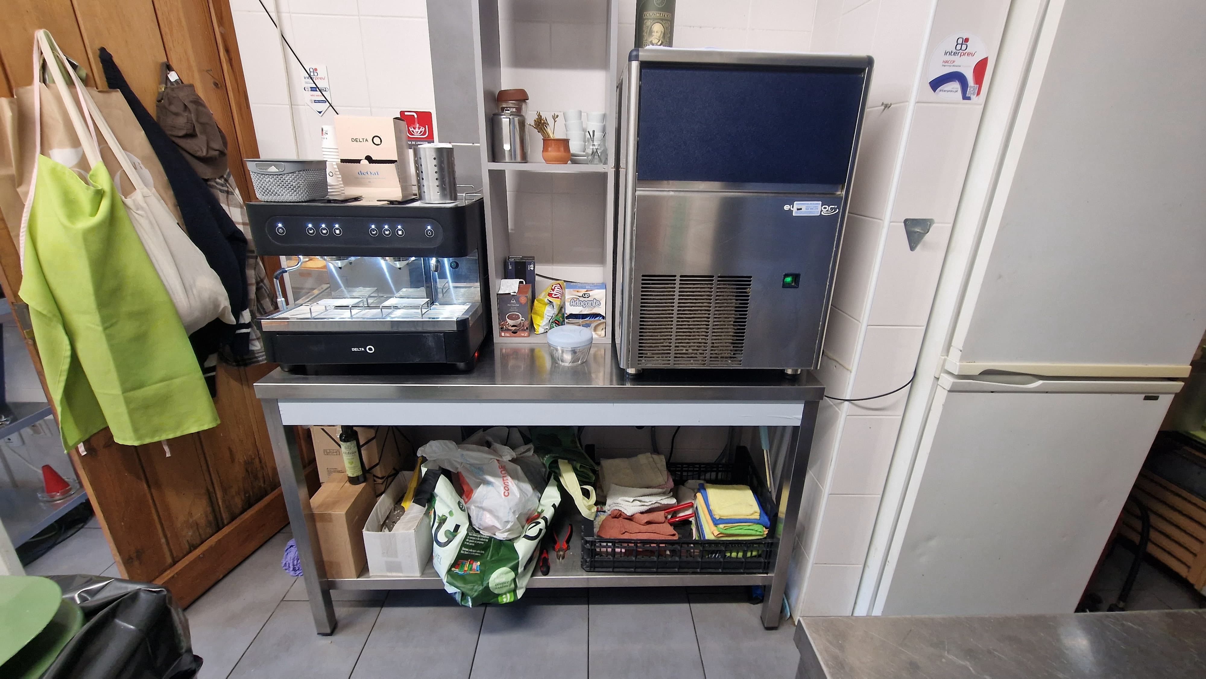 Vendo Recheio de Cozinha de Restaurante - Ótimo Estado!