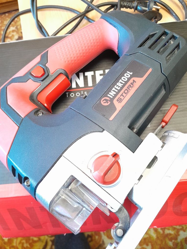 Лобзик Intertool Stotm WT-0491