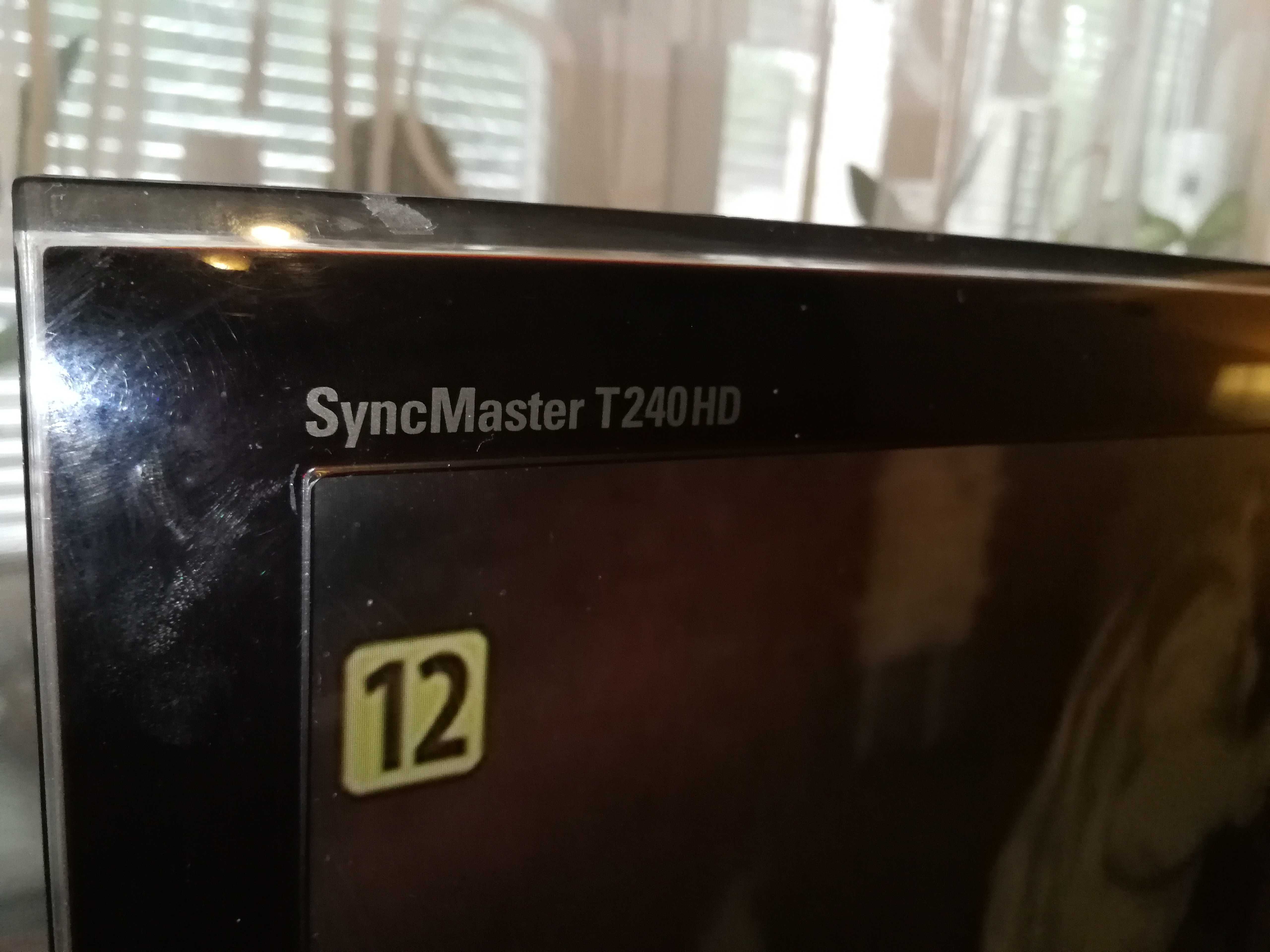 Telewizor monitor 24 cale Samsung SyncMaster T240HD razem z pilot HDMI