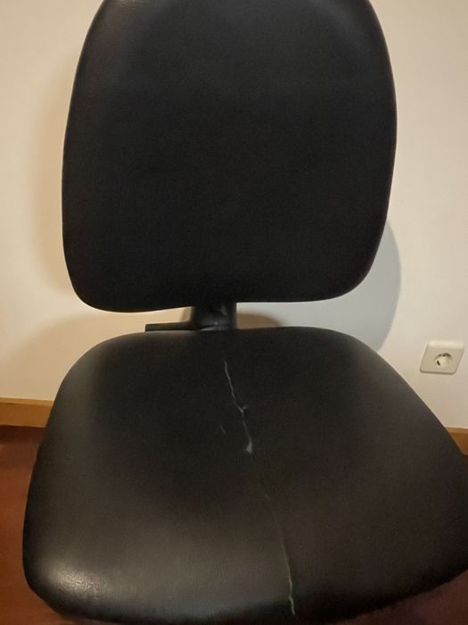 Cadeira de escritório giratória