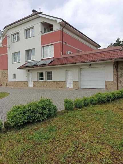 Продаж гарного будинку-готелю с. Кедина гора