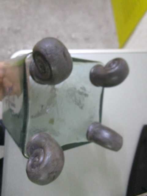 pote chinês ?  em vidro