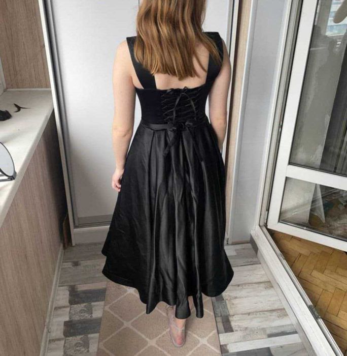 Сукня випускна  48 розмір