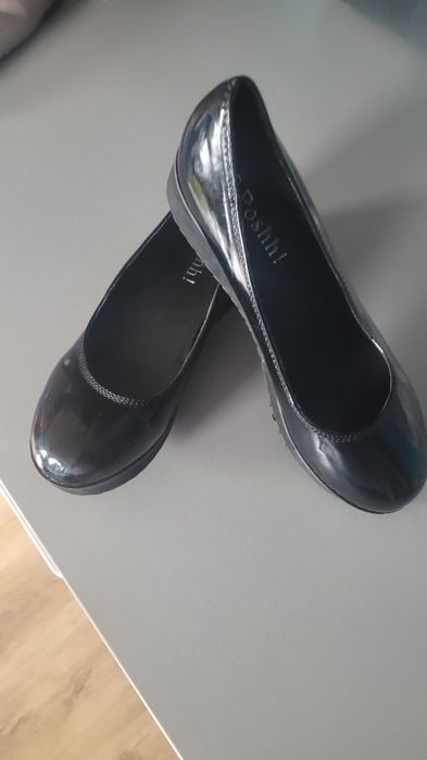 Buty lakierowane