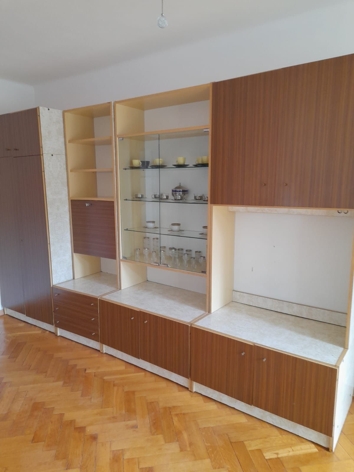 Kawalerka do wynajęcia w centrum z balkonem