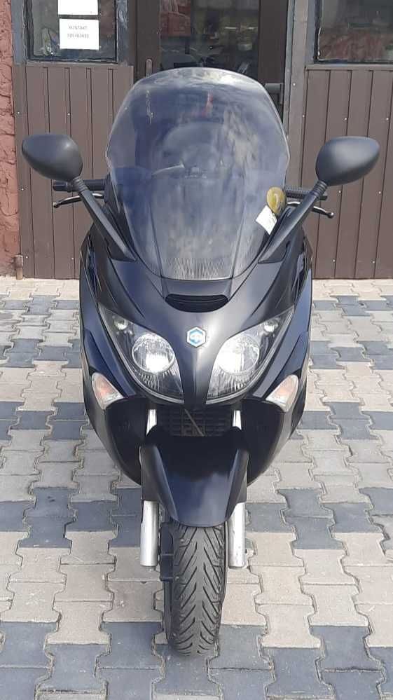 Skuter Piaggio Xevo 125cm3, rok 2016 , stan bardzo dobry !