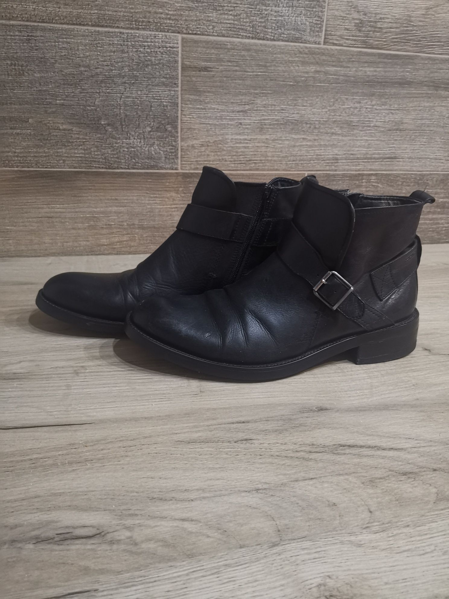 Buty VAGABOND sztyblety skórzane dł.29