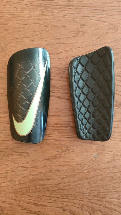 Ochraniacze dziecięce na golenie