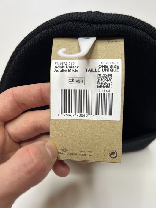 Шапка Air Jordan Peak Black FN4672-010