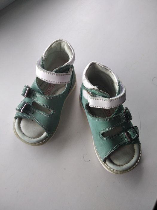 Сандалі/босоніжки дитячі