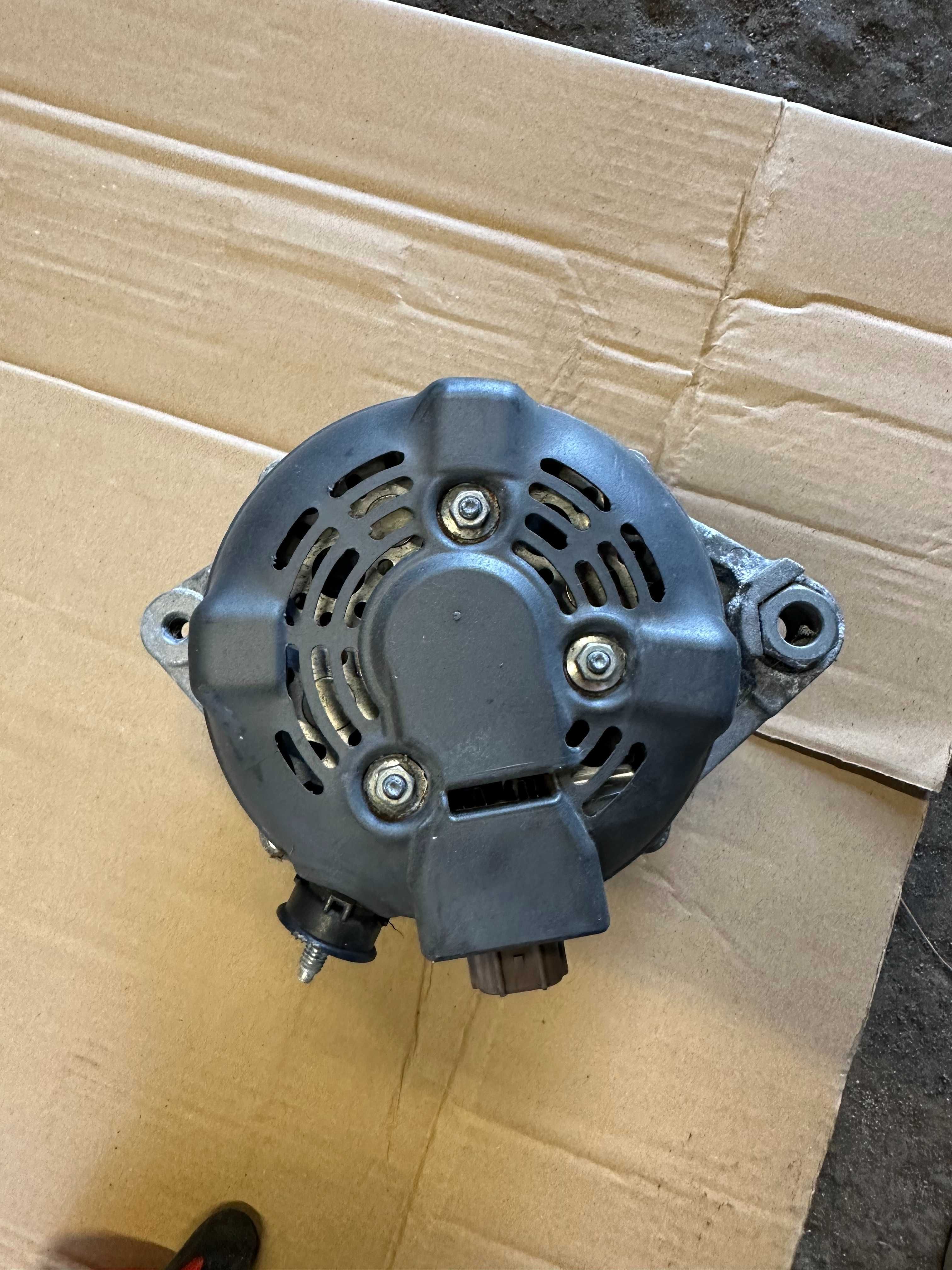 Toyota Corolla E12 1.4 D4D 1ND Auris Yaris Alternator
