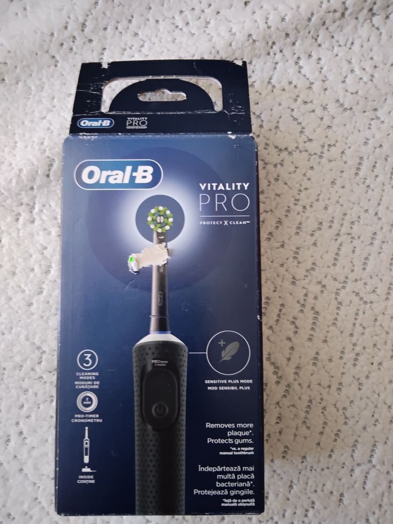 Электрическая зубная щётка Oral -B