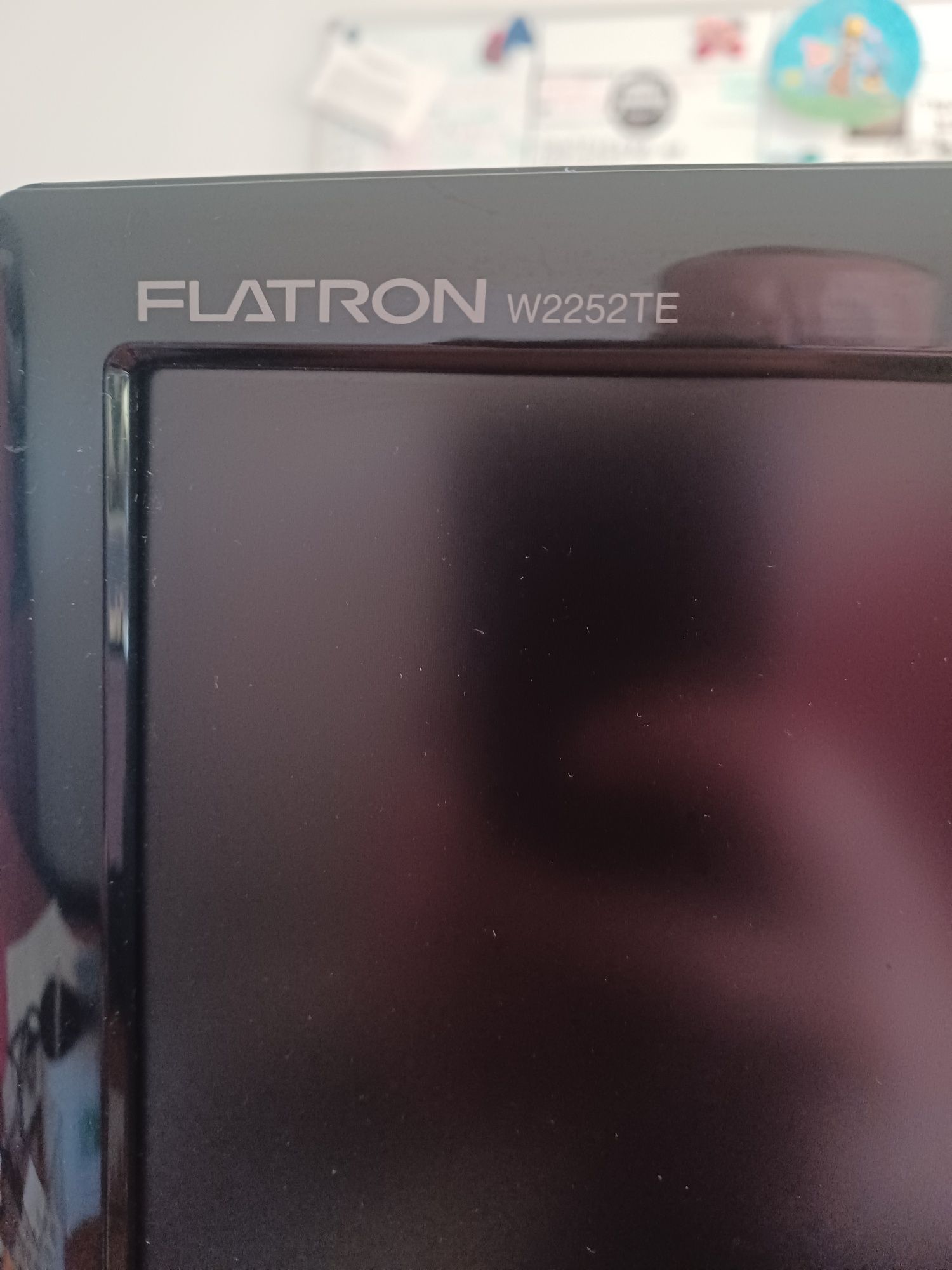 Monitor LG Flatron W2252TE