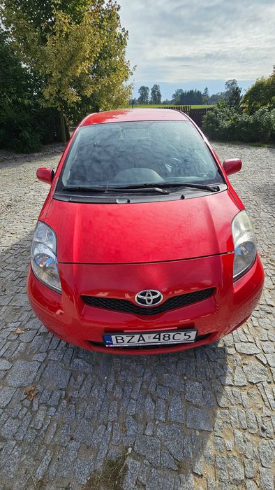 Toyota yaris II 2011