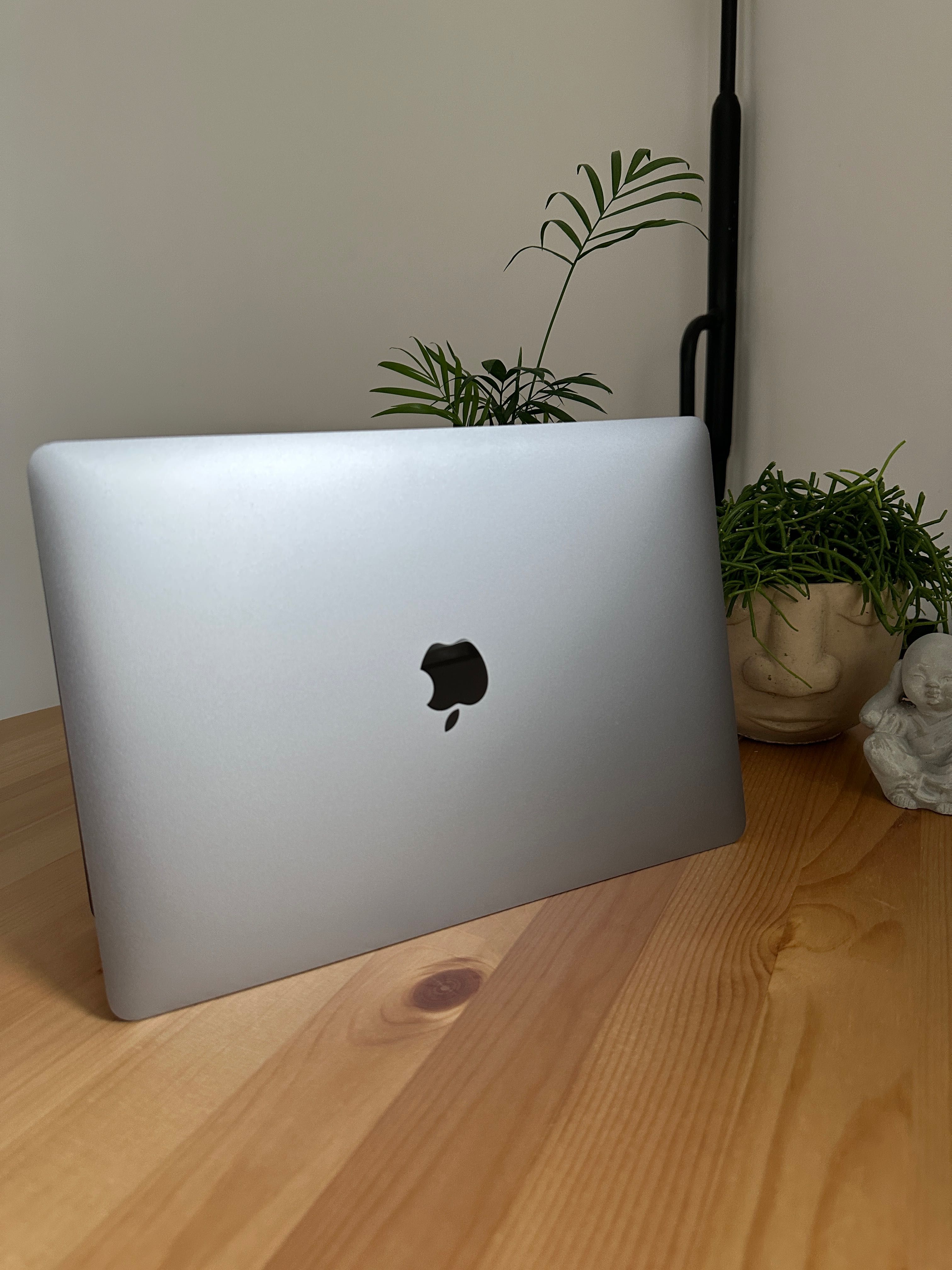 Apple MacBook Pro 13 M1 8GB ram 512GB SSD