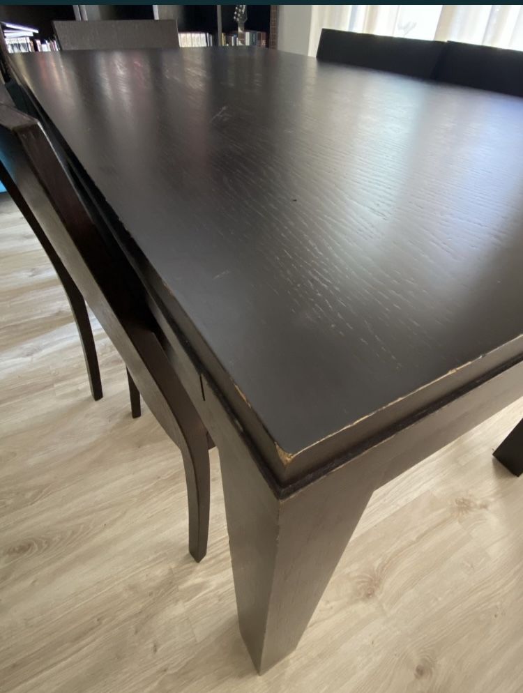 Mesa em mogno extensível e 6 cadeiras