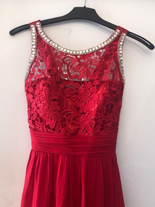 Długa czerwona sukienka MAXI