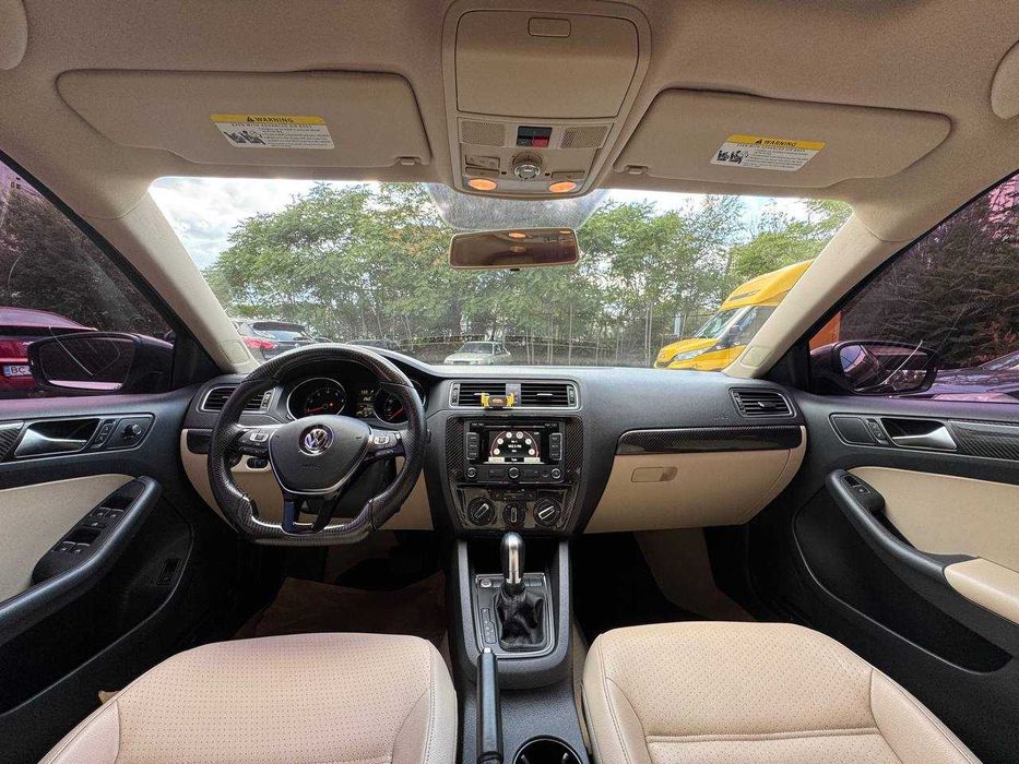 Продам Джетту 2015 год