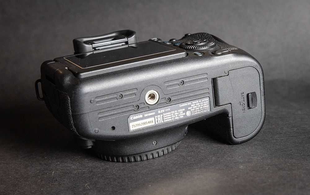 Canon 6D mark II body, tylko 7000 zdj + dodatki