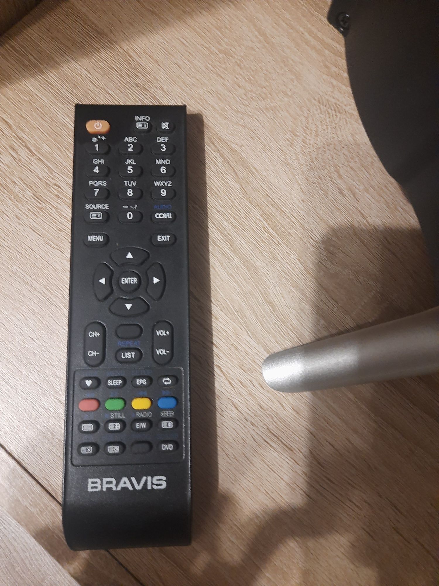 Телевізор Bravis LED-39D2000 Black