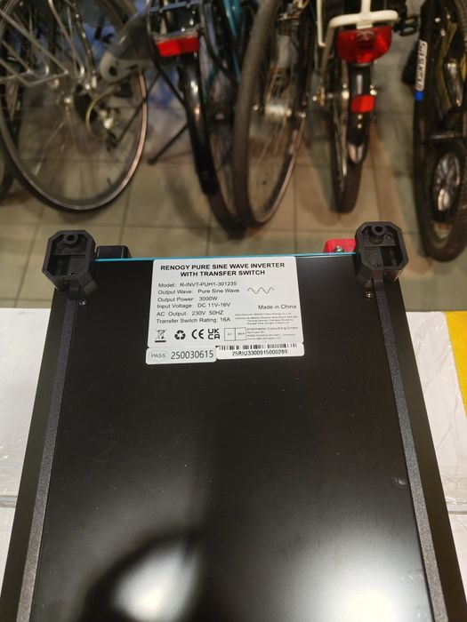 Przetwornica Renogy Falownik sinusoidalny 3000 W