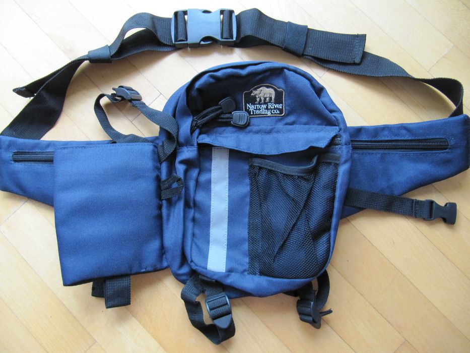 Сумка на пояс Органайзер через плече  Narrow River Trading & Co Канада
