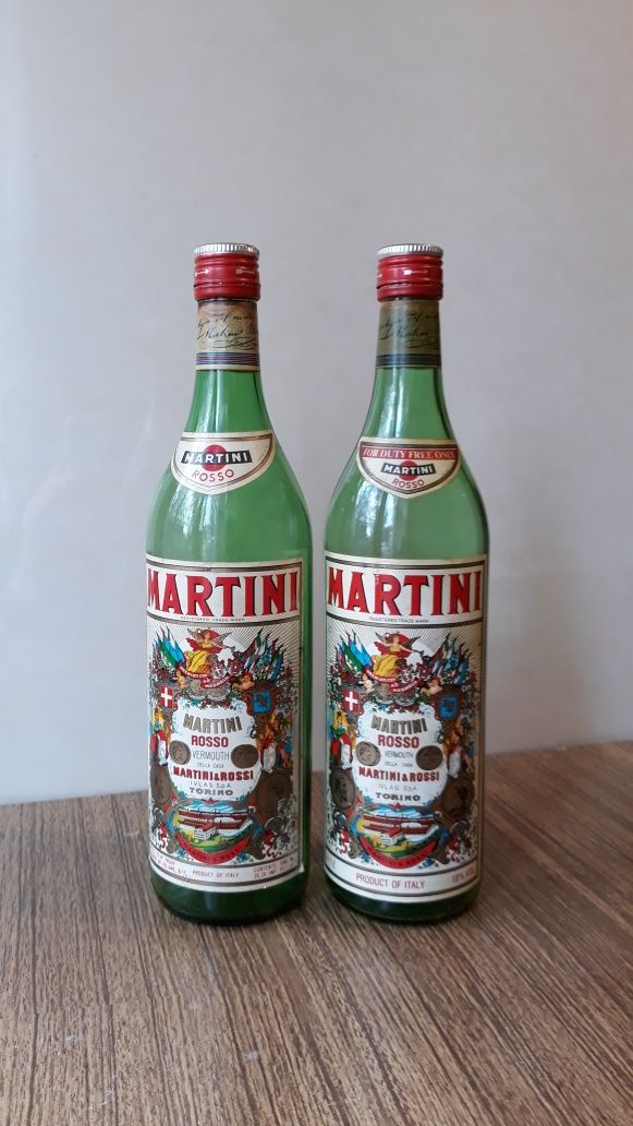 Винтажные бутылки Martini & Rossi
