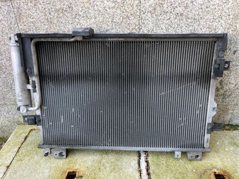 Radiador Hyundai Kauai / Kona usado.
Part Number
97606-K4500