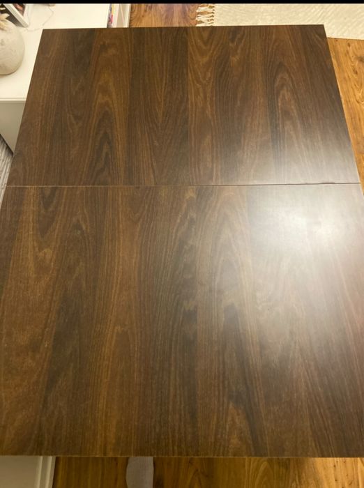 Sprzedam stół w bardzo dobrym stanie