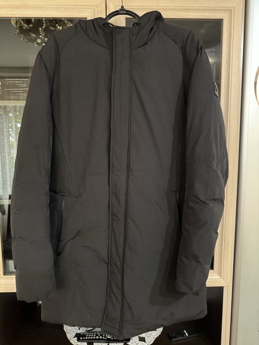 Продам мужскую зимнию куртку