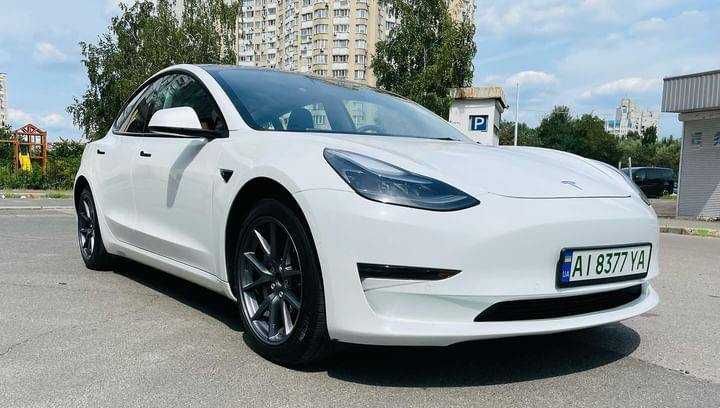 Tesla Model 3 2022
