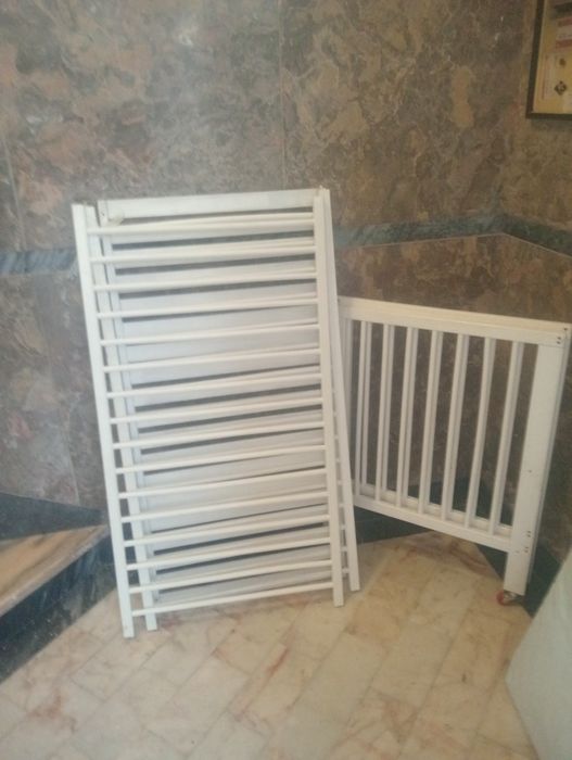 Cama de bebé  com colchão