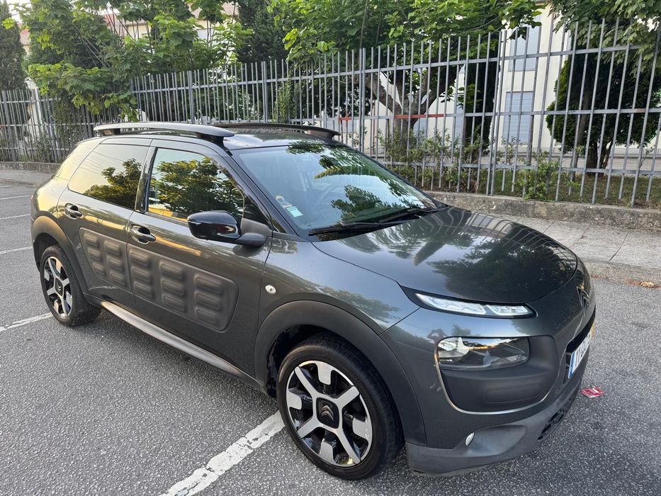 Citroën C4 Cactus 1.6 HDi Automático