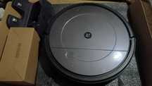 IRobot Roomba combo.