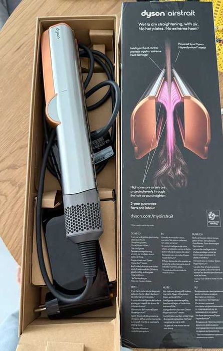 Prostownica wielofunkcyjna dyson