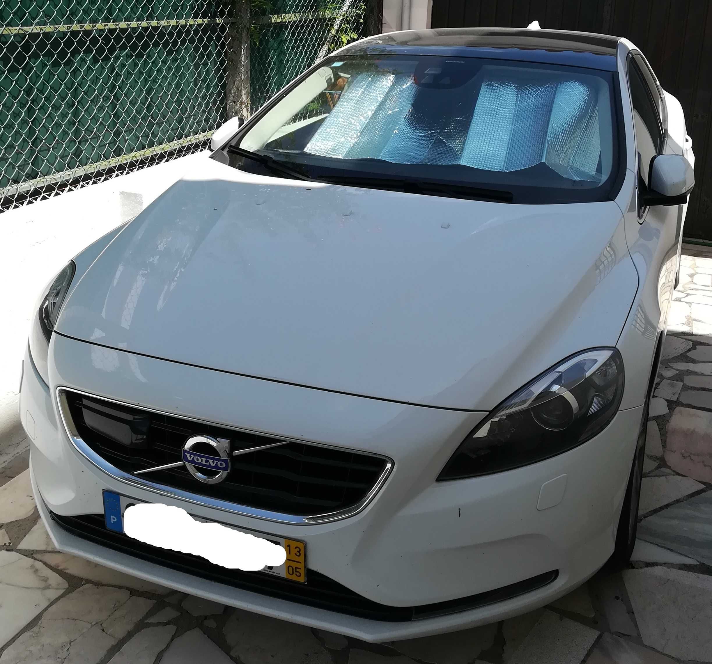 Volvo v40 Branco Tecto Panorâmico