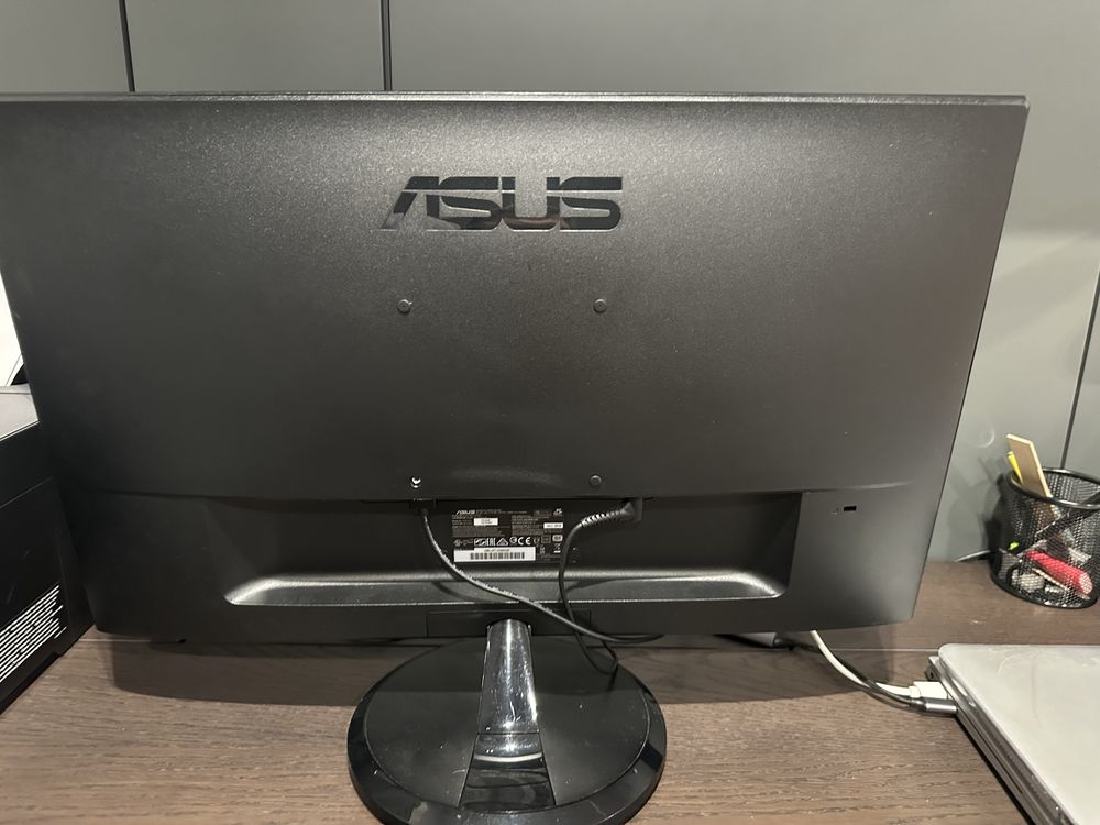 Монитор ASUS 24”
