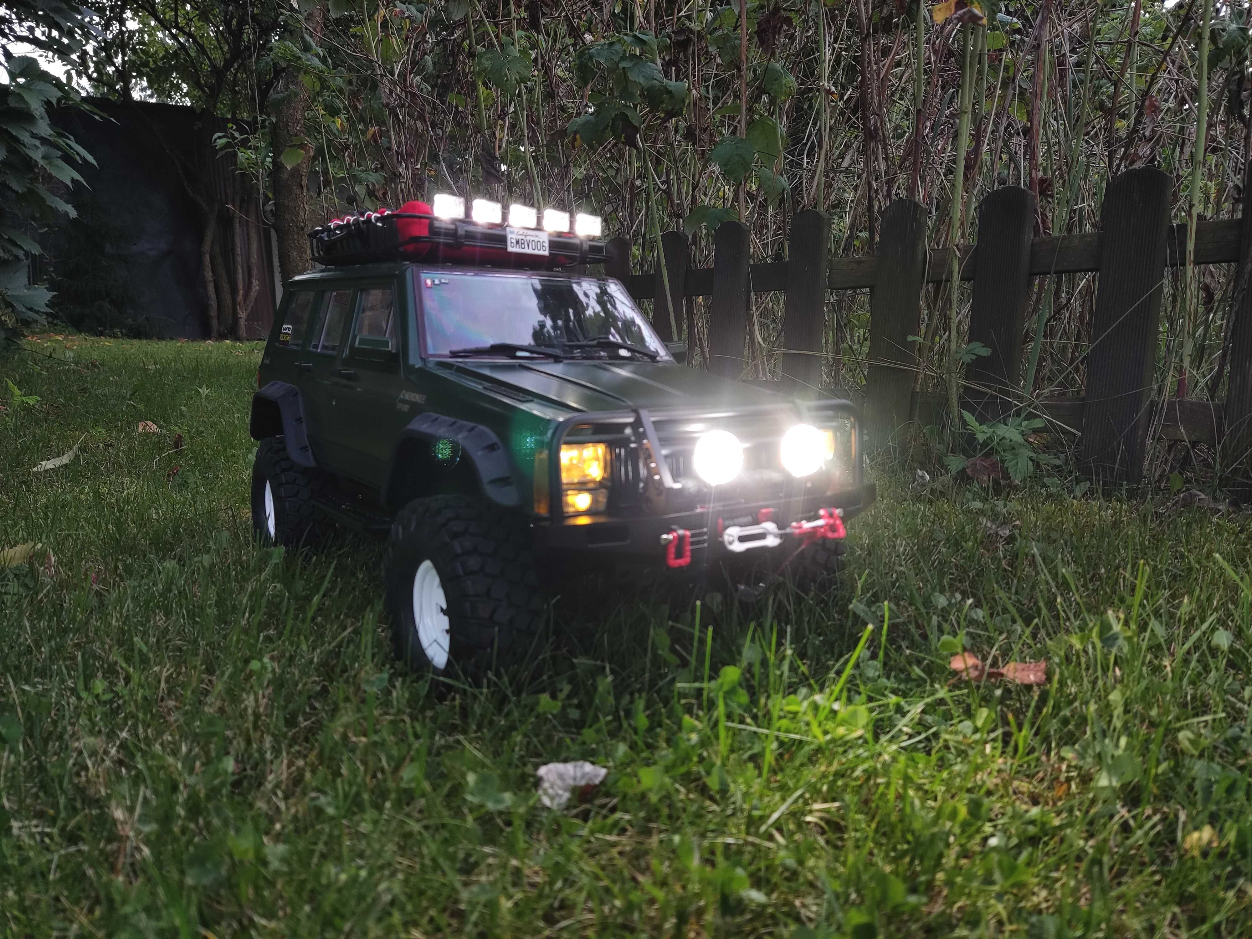 Jeep Cherokee XJ Traxxas TRX4 1:10 RTR RC crawler mody