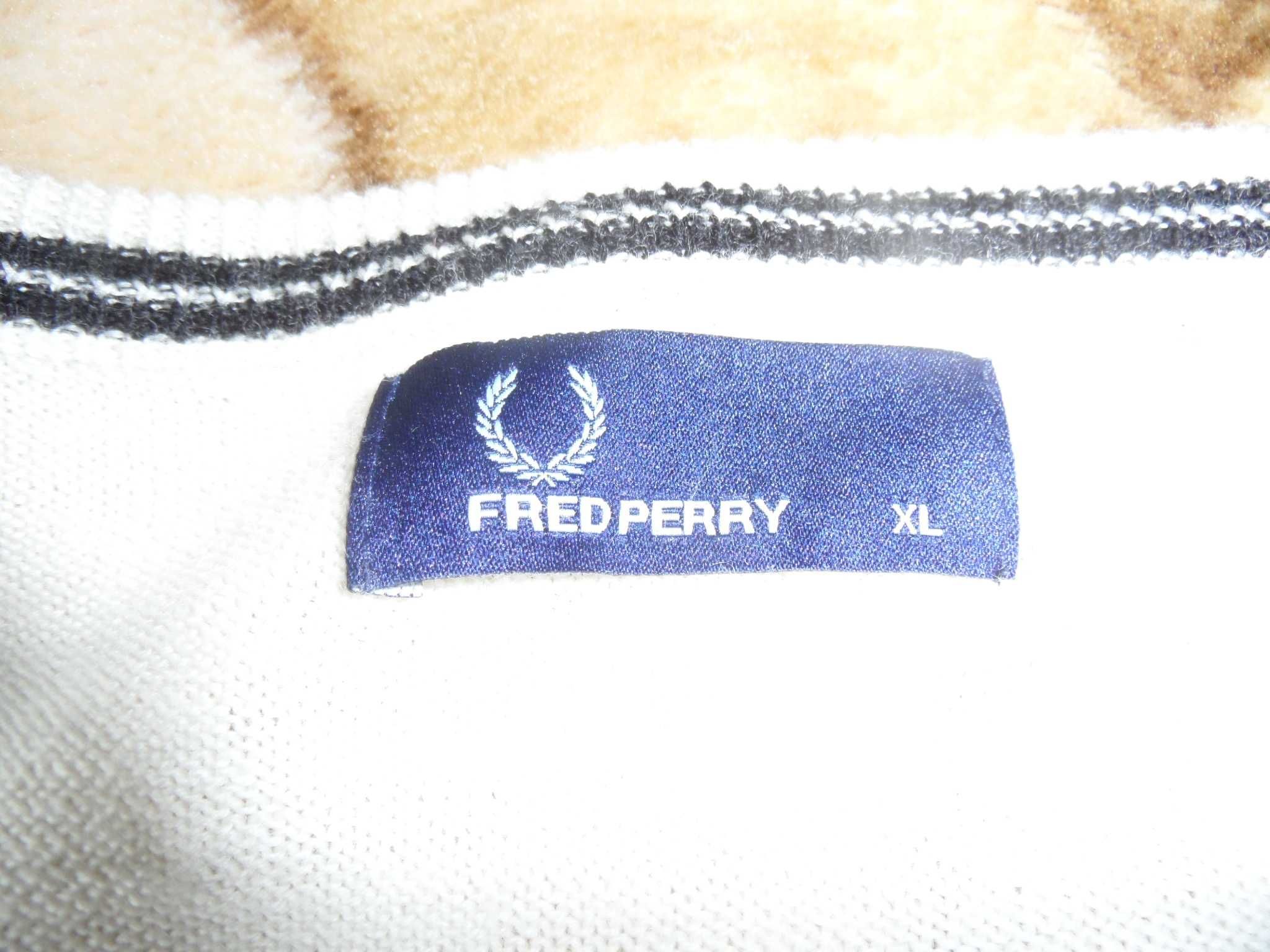 Wełniany kremowy sweter Fred Perry XL